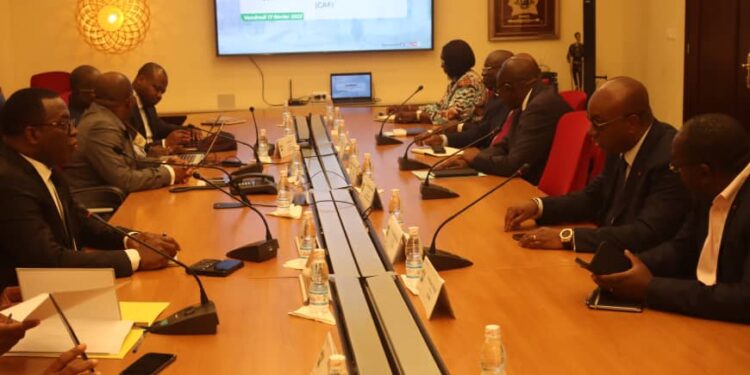 CAN 2023 en Côte d’Ivoire : le Premier ministre Patrick Achi a reçu en audience des émissaires de la CAF.