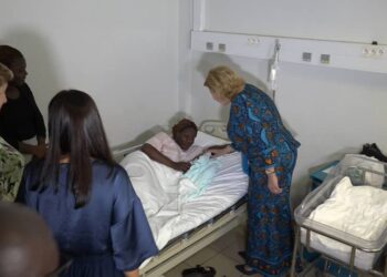 Yamoussoukro/En visite à Saint Joseph Moscati:  Dominique Ouattara : « Je suis impressionnée par cet hôpital »