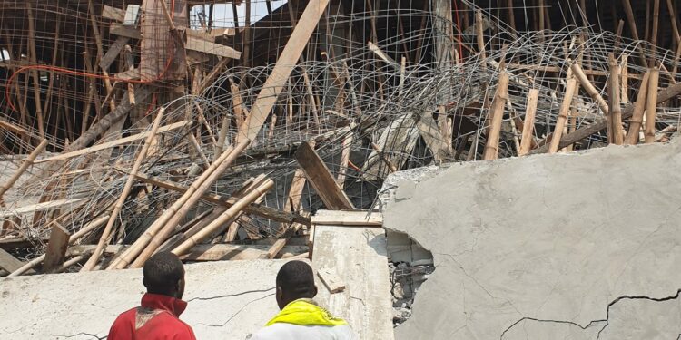 Treichville: Un effondrement partiel d’un immeuble en construction fait 3 blessés