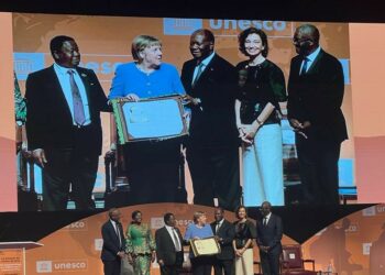 Côte d’Ivoire : Angela Merkel a reçu son Prix Felix Houphouët Boigny pour la recherche de la Paix-Unesco