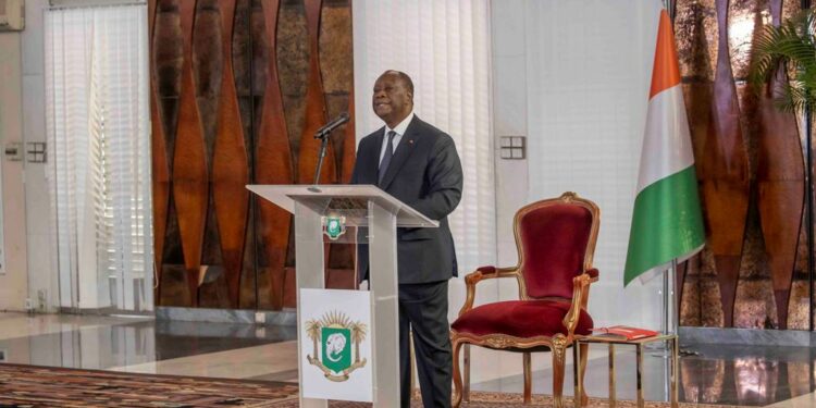 Le Président Alassane OUATTARA, a reçu, le 02 mars 2023, au Palais présidentiel, les lettres de créance de huit (8) nouveaux Ambassadeurs