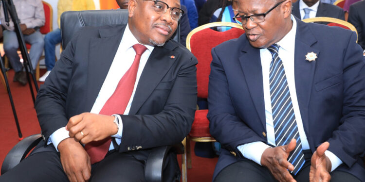 Les photos de la prestation de serment de deux nouveaux membres de la Commission Centrale de la CEI, au Conseil Constitutionnel le mercredi 01 mars 2023.