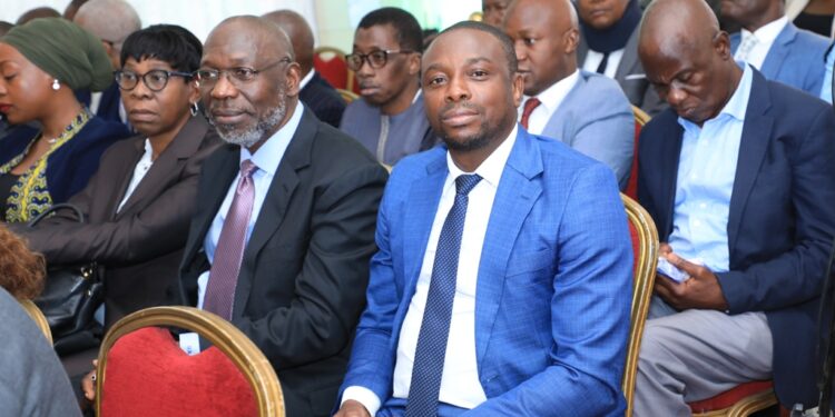 Les photos de la prestation de serment de deux nouveaux membres de la Commission Centrale de la CEI, au Conseil Constitutionnel le mercredi 01 mars 2023.