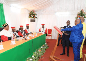 Les photos de la prestation de serment de deux nouveaux membres de la Commission Centrale de la CEI, au Conseil Constitutionnel le mercredi 01 mars 2023.