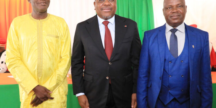 Les photos de la prestation de serment de deux nouveaux membres de la Commission Centrale de la CEI, au Conseil Constitutionnel le mercredi 01 mars 2023.