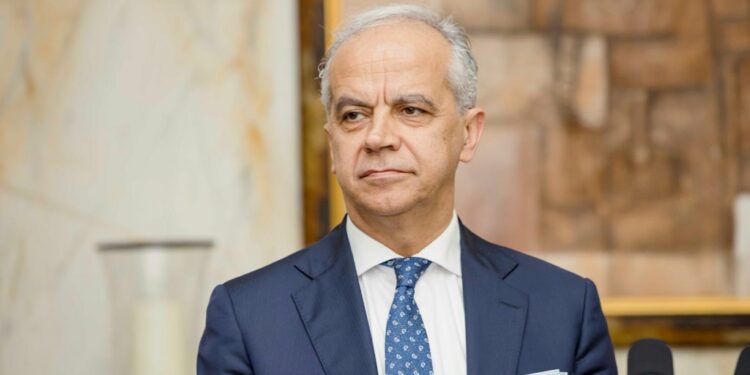 Les photos de l’entretien du Président Alassane OUATTARA, avec le Ministre italien de…