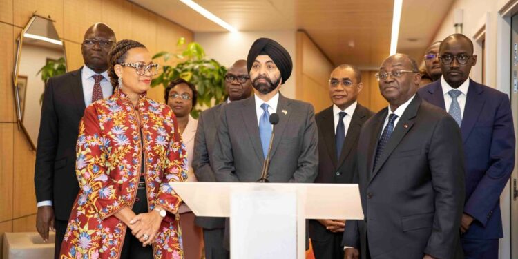 Les photos de l&rsquo;audience du Vice-Président Tiémoko Meyliet KONE, le mardi 7 mars 2023, au Palais de la Présidence à Abidjan.