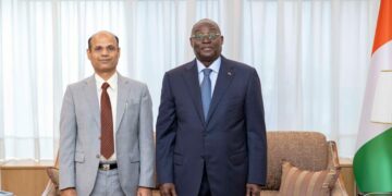 Les photos de l&rsquo;entretien du Vice-Président M. Tiémoko Meyliet KONE, avec l&rsquo;Ambassadeur de l&rsquo;Inde en…