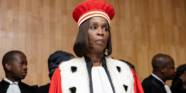 Les Inspecteurs et Auditeurs de l’IGE, ont prêté serment devant la cour des comptes le vendredi 24 mars 2023 à la Primature à Abidjan