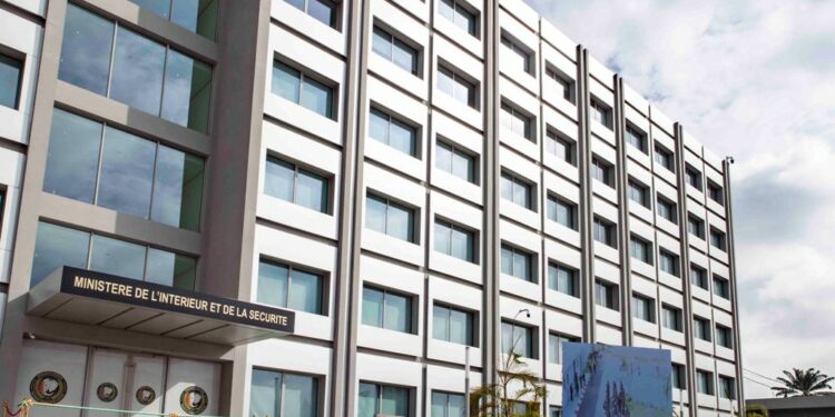 Le Vice-Président Tiémoko Meyliet Koné, a inauguré le nouveau siège du ministère de…