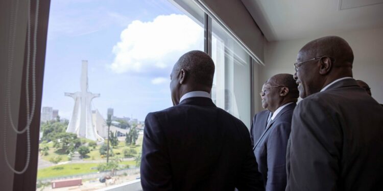 Le Vice-Président Tiémoko Meyliet Koné, a inauguré le nouveau siège du ministère de…