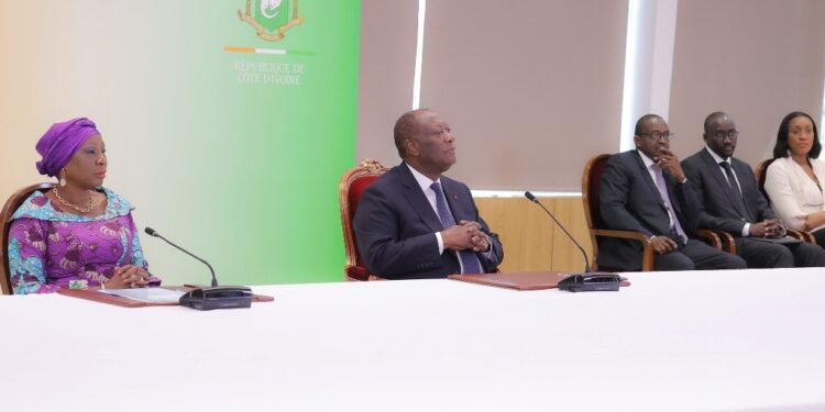 Le président Alassane Ouattara participe par visioconférence, à l’ouverture du Sommet…