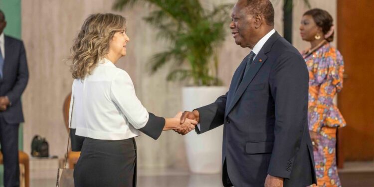 Le Président Alassane OUATTARA, a reçu, le 02 mars 2023, au Palais présidentiel, les lettres de créance de huit (8) nouveaux Ambassadeurs