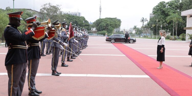 Le Président Alassane OUATTARA, a reçu, le 02 mars 2023, au Palais présidentiel, les lettres de créance de huit (8) nouveaux Ambassadeurs