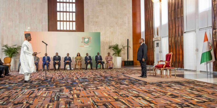 Le Président Alassane OUATTARA, a reçu, le 02 mars 2023, au Palais présidentiel, les lettres de créance de huit (8) nouveaux Ambassadeurs