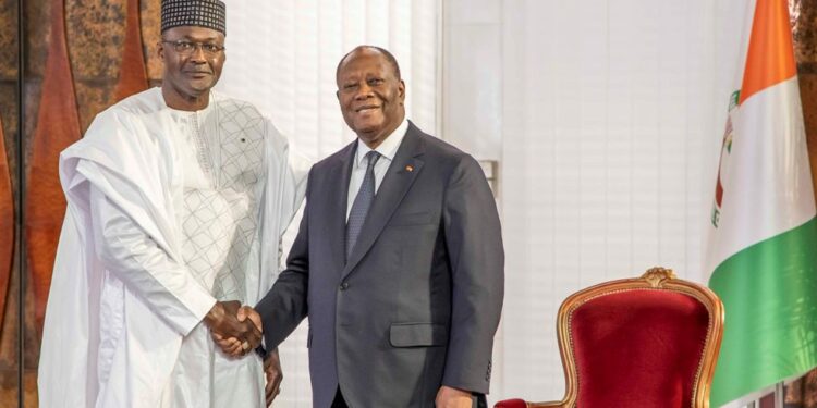 Le Président Alassane OUATTARA, a reçu, le 02 mars 2023, au Palais présidentiel, les lettres de créance de huit (8) nouveaux Ambassadeurs