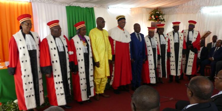 Prestation de serment des nouveaux membres de la Cei/ les conseils de Mamadou Koné à Demba Traoré et Jules Dan