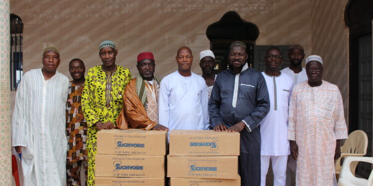 Soubré: Le maire offre du sucre et du riz à la communauté musulmane
