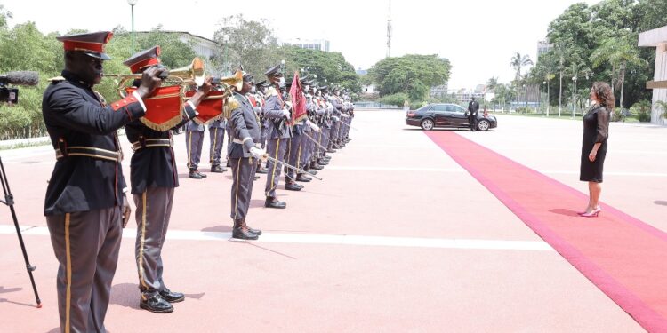 Le Président Alassane OUATTARA, a reçu, le 02 mars 2023, au Palais présidentiel, les lettres de créance de huit (8) nouveaux Ambassadeurs
