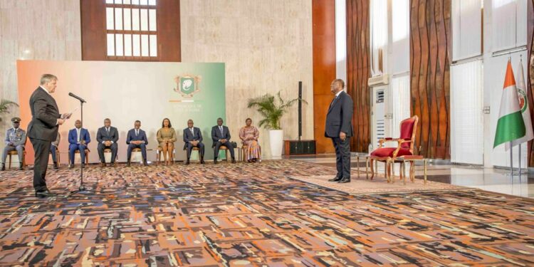 Le Président Alassane OUATTARA, a reçu, le 02 mars 2023, au Palais présidentiel, les lettres de créance de huit (8) nouveaux Ambassadeurs