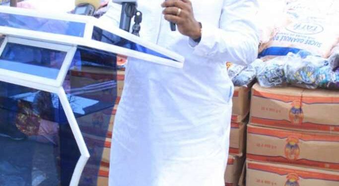 Le ministre Claude Paulin Danho, député-maire de la commune d’Attecoubé, donne le sourire aux musulmans….