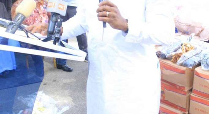 Le ministre Claude Paulin Danho, député-maire de la commune d’Attecoubé, donne le sourire aux musulmans….