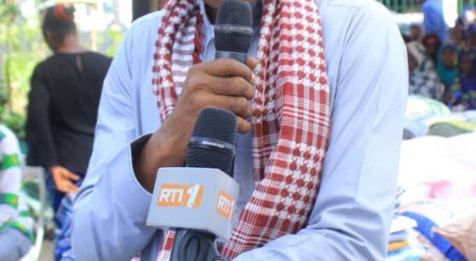 Le ministre Claude Paulin Danho, député-maire de la commune d’Attecoubé, donne le sourire aux musulmans….