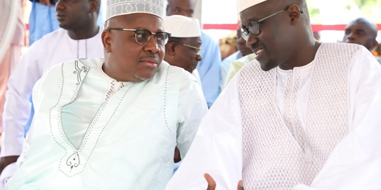 Les photos de la prière du Ramadan à la grande mosquée de la Riviera Golf, le vendredi 21 avril 2023, en présence du président de la République Alassane Ouattara.