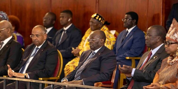 Le président Alassane Ouattara, a échangé avec les présidents des Assemblées Nationales Francophone en marge de…