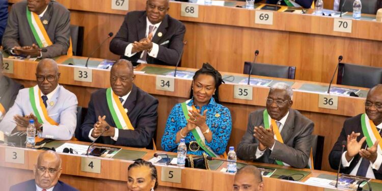 Le président Alassane Ouattara, a échangé avec les présidents des Assemblées Nationales Francophone en marge de…