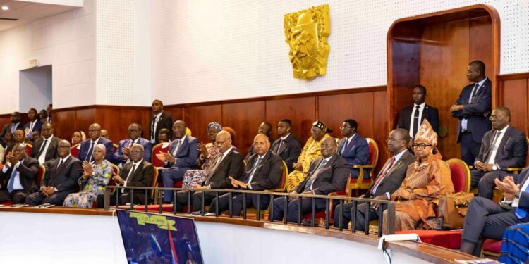 Le président Alassane Ouattara, a échangé avec les présidents des Assemblées Nationales Francophone en marge de…