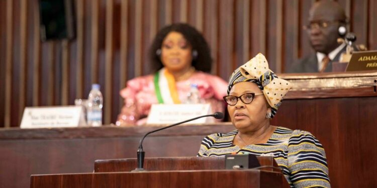 Le président Alassane Ouattara, a échangé avec les présidents des Assemblées Nationales Francophone en marge de…