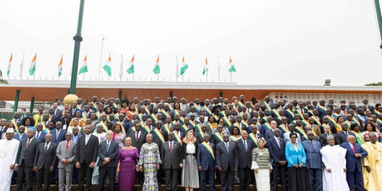 Le président Alassane Ouattara, a échangé avec les présidents des Assemblées Nationales Francophone en marge de…