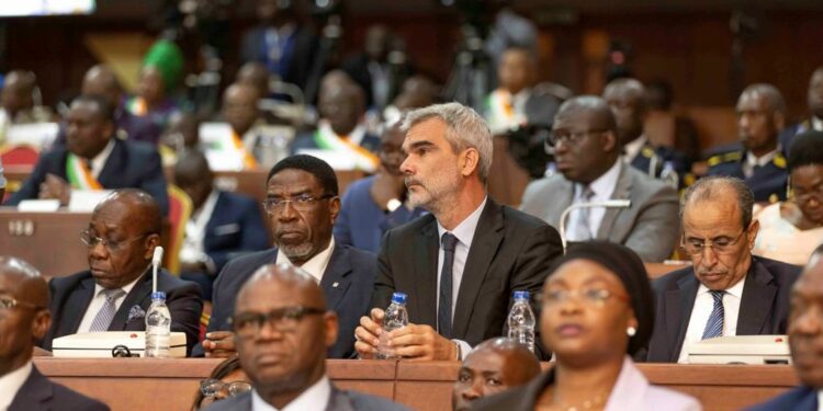 Les photos de la cérémonie d’ouverture de la Session Ordinaire 2023 du Sénat, le jeudi 13 avril 2023 à Yamoussoukro…