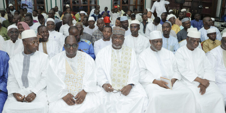 Les photos de la célébration de la Nuit du Destin, le lundi 17 avril 2023, à la…