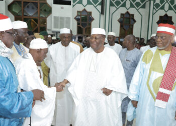 Les photos de la célébration de la Nuit du Destin, le lundi 17 avril 2023, à la…