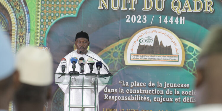 Les photos de la célébration de la Nuit du Destin, le lundi 17 avril 2023, à la…