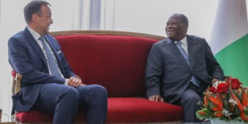 Les photos de l&rsquo;entretien du Président de la République, Alassane OUATTARA, avec M. Neil Troost,…