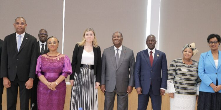 Le président Alassane Ouattara, a échangé avec les présidents des Assemblées Nationales Francophone en marge de…