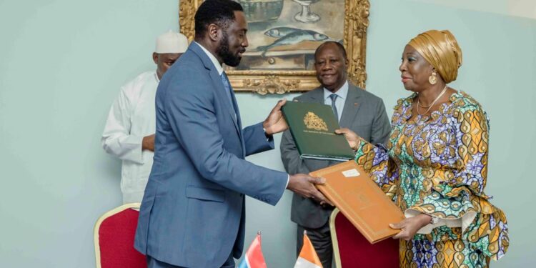 Les photos de l’entretien du Président de la République,  Alassane Ouattara, avec son homologue…