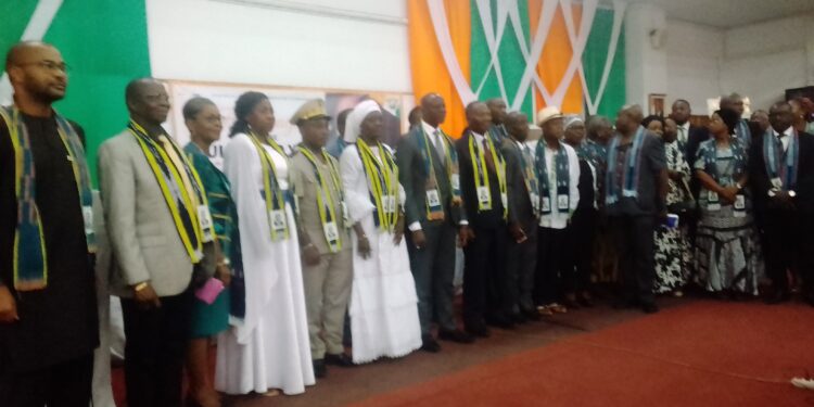 Obsèques de Paul Akoto: Mariatou Koné rend un dernier hommage à l’ex ministre