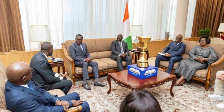 Les photos de l’entretien du V-P Tiémoko Meyliet Koné, avec la délégation de la Fédération Ivoirienne de Basket-ball (FIBA), le mardi 16 mai 2023, au Palais Présidentiel.
