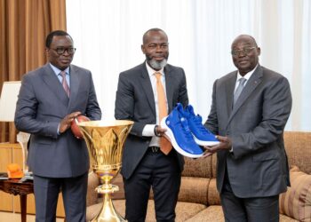 Les photos de l’entretien du V-P Tiémoko Meyliet Koné, avec la délégation de la Fédération Ivoirienne de Basket-ball (FIBA), le mardi 16 mai 2023, au Palais Présidentiel.