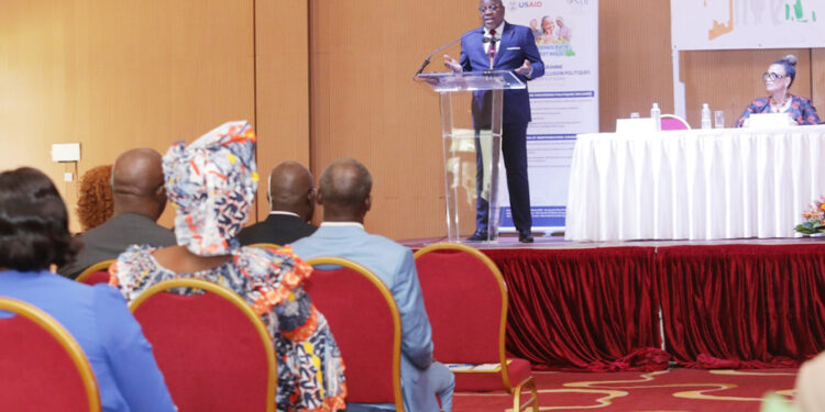 Les photos de la signature du code de bonne conduite des partis,…