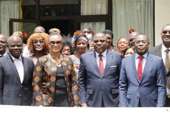 Les photos de la signature du code de bonne conduite des partis,…