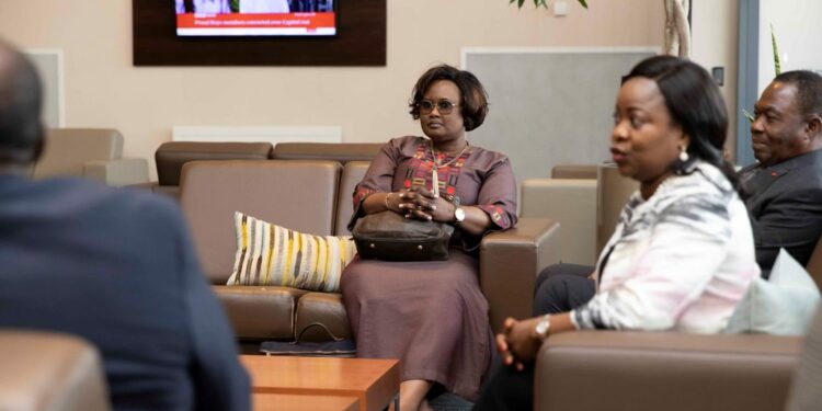 Les photos de l’arrivée du Vice-Président ivoirien, M. Tiémoko Meyliet KONÉ, à…