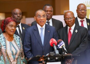 Infractions boursières, lutte contre le financement du terrorisme etc.: Le ministre Adama Coulibaly convainc le Sénat