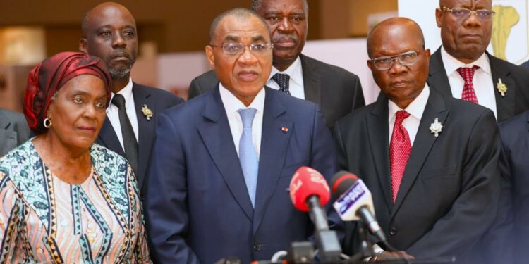 Infractions boursières, lutte contre le financement du terrorisme etc.: Le ministre Adama Coulibaly convainc le Sénat