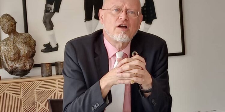 En mission à Abidjan, les suggestions d’un scientifique belge aux agriculteurs locaux