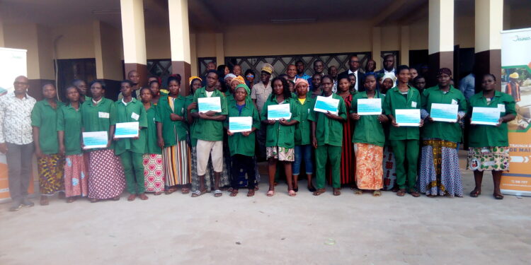 Katiola/THIMO : Plus de 57 jeunes reçoivent des chèques.